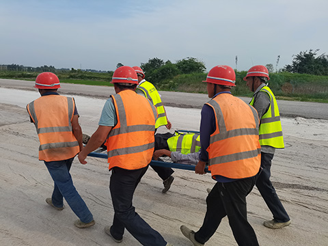 S366合六南通道建設(shè)工程03標項目部 開展機械傷害應(yīng)急救援演練