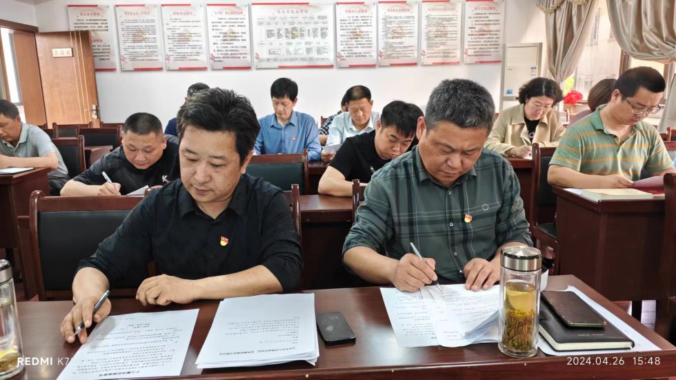 公路工程處黨支部召開黨員（擴大）大會